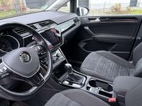 Gebraucht VW Touran Highline 150 PS (110 kW) 2017 Grau Van / Kleinbus
