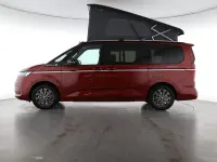 Gebraucht VW T7 Beach 204 PS (150 kW) 2026 Fortanarot / deep black perleff Van
