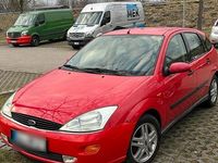 Second-hand Ford Focus 102 CP (75 kW) 1999 Roșu Hatchback