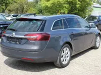 Gebraucht Opel Insignia Innovation 140 PS (102 kW) 2013 Schwarz Kombi