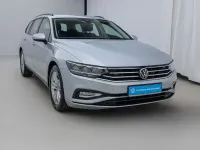 Gebraucht VW Passat Basis 150 PS (110 kW) 2023 Silber Kombi