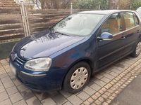 Second-hand VW Golf V 115 CP (84 kW) 2004 Albastru Hatchback