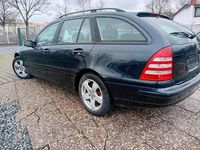 Gebraucht Mercedes C200 163 PS (119 kW) 2004 Blau Kombi