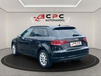 Gebraucht Audi A3 Attraction 110 PS (80 kW) 2015 Schwarz Limousine
