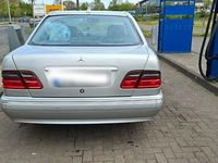 Gebraucht Mercedes E320 Avantgarde 197 PS (144 kW) 2002 Silber Limousine