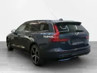 Gebraucht Volvo V60 Plus 197 PS (144 kW) 2024 Blau Kombi