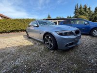 Gebraucht BMW 320 177 PS (130 kW) 2010 Blau Limousine