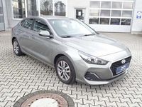 Gebraucht Hyundai i30 Trend 120 PS (88 kW) 2019 Grau Limousine