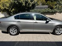 Używany VW Passat 120 KM (88 kW) 2015 Srebrny Sedan/Limuzyna