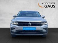 Gebraucht VW Tiguan Life 131 PS (96 kW) 2023 Reflexsilber metallic SUV