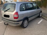 Gebraucht Opel Zafira 125 PS (91 kW) 2004 Silber Van / Kleinbus