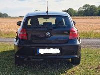 Gebraucht BMW 116 122 PS (89 kW) 2010 Schwarz Kleinwagen