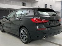 Gebraucht BMW 118 Shadowline 136 PS (100 kW) 2022 Schwarz Kleinwagen