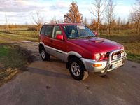 Gebraucht Nissan Terrano 116 PS (85 kW) 1999 Rot SUV