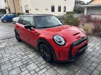 Gebraucht Mini Cooper SE Classic 135 kW (184 PS) 2022 Rot Kleinwagen