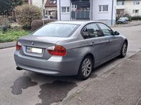 Gebraucht BMW 318 143 PS (105 kW) 2008 Grau Limousine