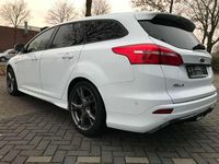 Gebraucht Ford Focus ST-Line 182 PS (133 kW) 2018 Weiß Kombi