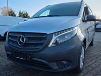 Gebraucht Mercedes Vito 163 PS (119 kW) 2023 Silber Van