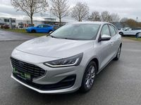 Gebraucht Ford Focus Titanium 125 PS (91 kW) 2023 Polarsilber (metallic) Limousine