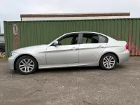 Gebraucht BMW 320 150 PS (110 kW) 2005 Silber Limousine