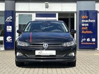 Gebraucht VW Polo Beats 80 PS (58 kW) 2019 Deep black perleffekt Limousine