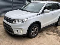 Gebraucht Suzuki Vitara Comfort 120 PS (88 kW) 2018 Weiß SUV