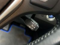 Gebraucht Toyota Auris Hybrid 99 PS (72 kW) 2014 Blau Limousine