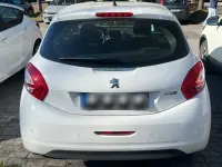 Gebraucht Peugeot 208 90 PS (66 kW) 2015 Weiß Kleinwagen