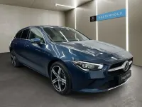 Gebraucht Mercedes CLA200 150 PS (110 kW) 2021 Blau Limousine