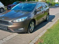 Usado Ford Focus 125 CV (91 kW) 2017 Marrón Familiar