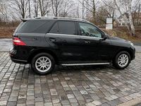 Gebraucht Mercedes ML350 258 PS (189 kW) 2013 Schwarz SUV