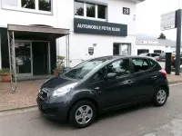 Gebraucht Kia Venga 90 PS (66 kW) 2012 Grau Kleinwagen