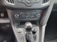 Gebraucht Ford Focus Trend 101 PS (74 kW) 2015 Weiß Limousine