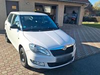 Gebraucht Skoda Fabia 60 PS (44 kW) 2014 Weiß Kleinwagen