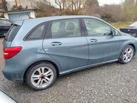 Gebraucht Mercedes B220 170 PS (125 kW) 2014 Van / Kleinbus