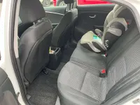 Gebraucht Hyundai i30 Classic 101 PS (74 kW) 2015 Weiß Limousine