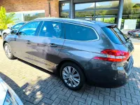 Gebraucht Peugeot 308 SW Allure 131 PS (96 kW) 2020 Grau Kombi