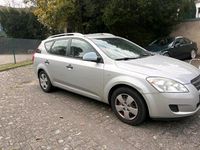 Gebraucht Kia Ceed 109 PS (80 kW) 2008 Silber Kleinwagen