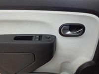 Gebraucht Renault Twingo Zen 60 kW (82 PS) 2022 Pyreneesweiß Kleinwagen