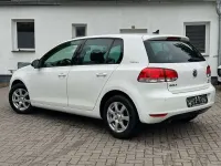 Gebraucht VW Golf VI Team 105 PS (77 kW) 2010 Weiß Kleinwagen