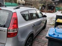 Gebraucht Hyundai i30 90 PS (66 kW) 2010 Silber Kombi