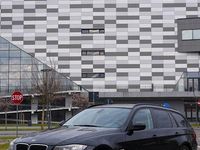 Gebraucht BMW 318 143 PS (105 kW) 2012 Schwarz Kombi