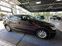 Gebraucht Lexus CT200h Dynamic Line 99 PS (72 kW) 2012 Braun Limousine
