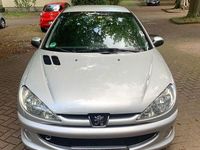 Gebraucht Peugeot 206 88 PS (64 kW) 2004 Silber Limousine