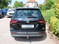 Gebraucht VW Tiguan Highline 239 PS (175 kW) 2019 Deep black pearlescent SUV
