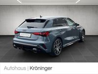 Neu Audi RS3 Sport 400 PS (294 kW) 2025 Grau Limousine