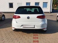 Gebraucht VW Golf VII Highline 150 PS (110 kW) 2017 Weiß Kleinwagen