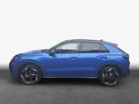 Gebraucht VW T-Roc R-line 150 PS (110 kW) 2025 Celestial blue metallic SUV