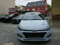 Gebraucht Hyundai i20 Select 75 PS (55 kW) 2019 Clean slate Kleinwagen