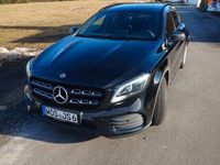 Gebraucht Mercedes GLA180 122 PS (89 kW) 2019 Schwarz SUV